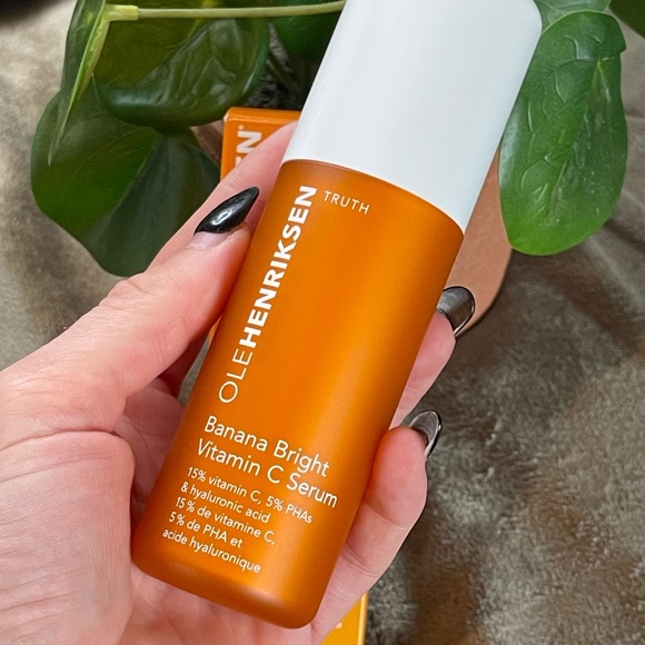Olehenriksen Banana Bright Vitamin C Serum - Picture 2 of 9